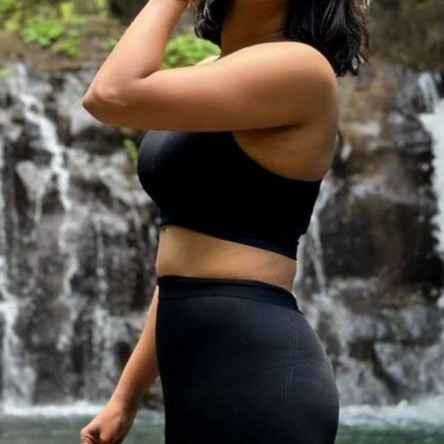 കറുത്ത പെണ്ണിന്റെ ചന്തി ???