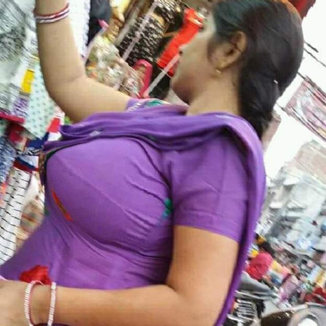 കുണ്ടിയും മുലകളും