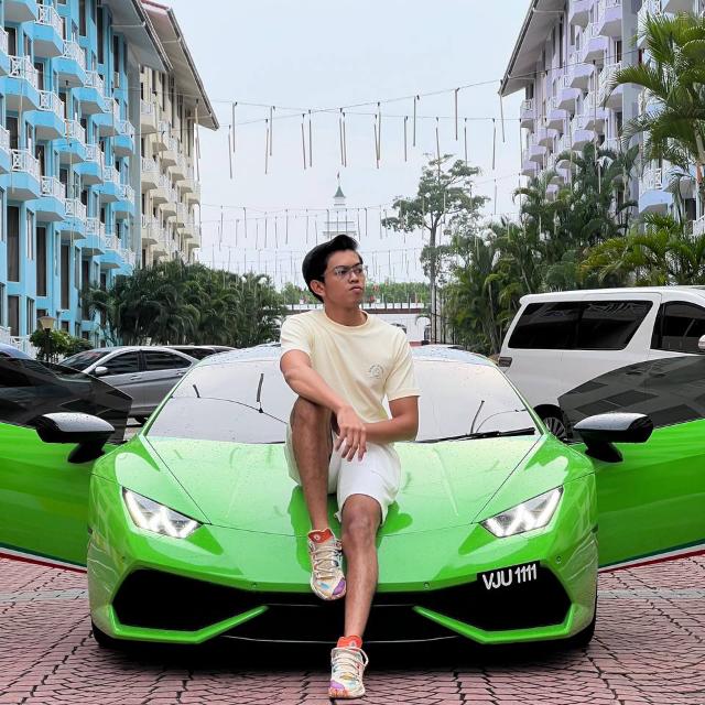 The central market trader