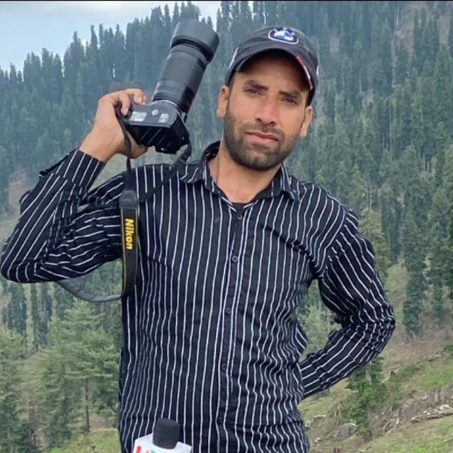 Latief Raza your Voice?106