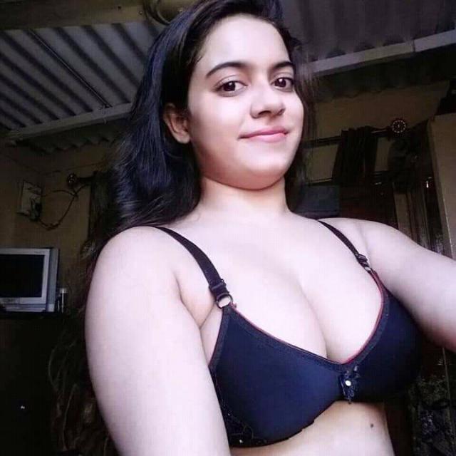 Hot larki Whatsapp group