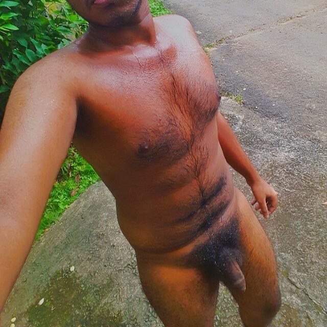 කොලු බඩුවකට හුකමු  ?️?