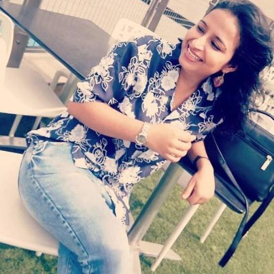 Meri maa mujhe chudwati