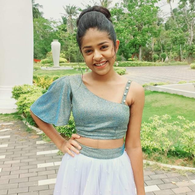 පොඩි නංගිලා