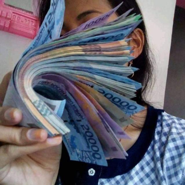 Pemenang Beruntung Give A