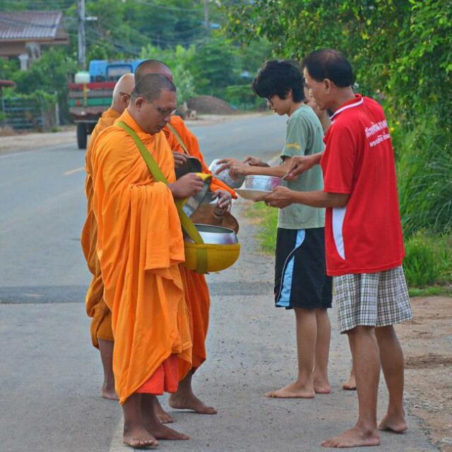 නමෝ බුද්ධාය!!??☸️☸️