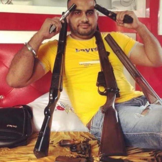 🚩 Manish gangster 🚩17