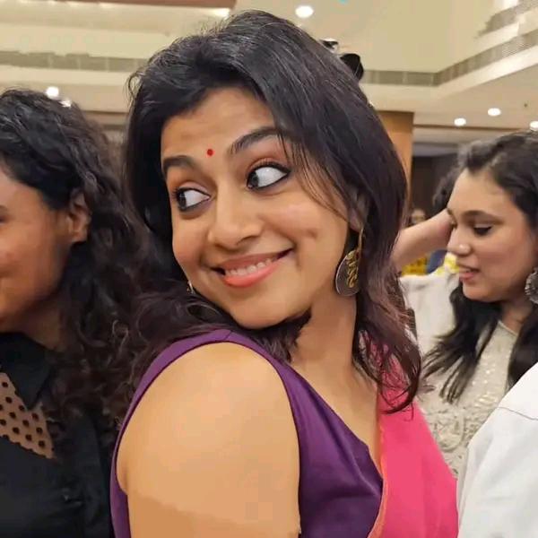 തുണ്ട് ശാല ??