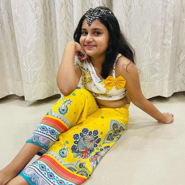 Full masti enjoy friends