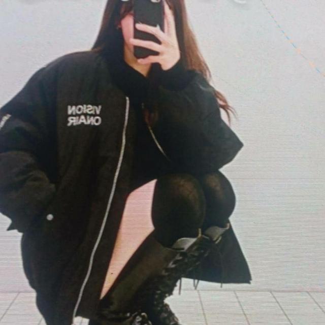 ᗩᑎKIT ᗰᑌᘔᗩᒪᗪᗩ???