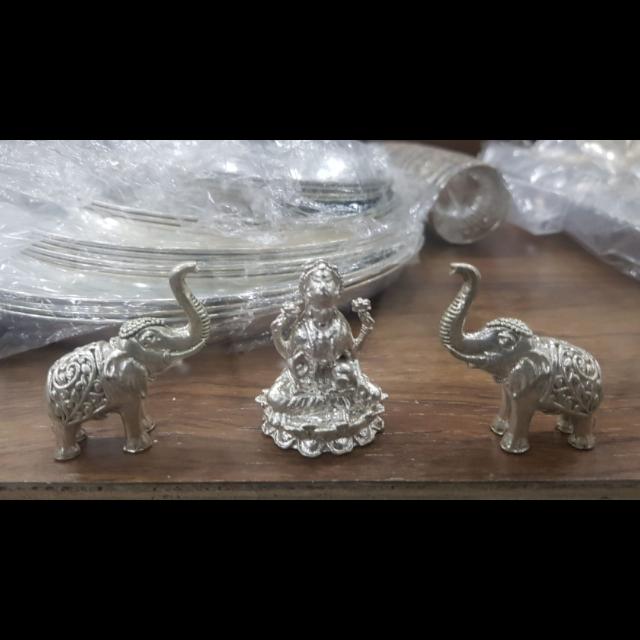 LAKSHMI PRIYA JEWELLERS