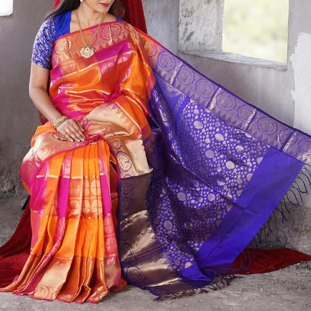 WH OWN BRAND closed group