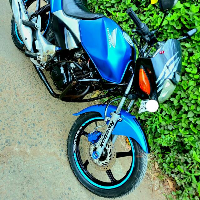 Used bikes and threewheel