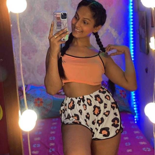 හුකනවා පුන්සදේ ලන්තැරුම ?