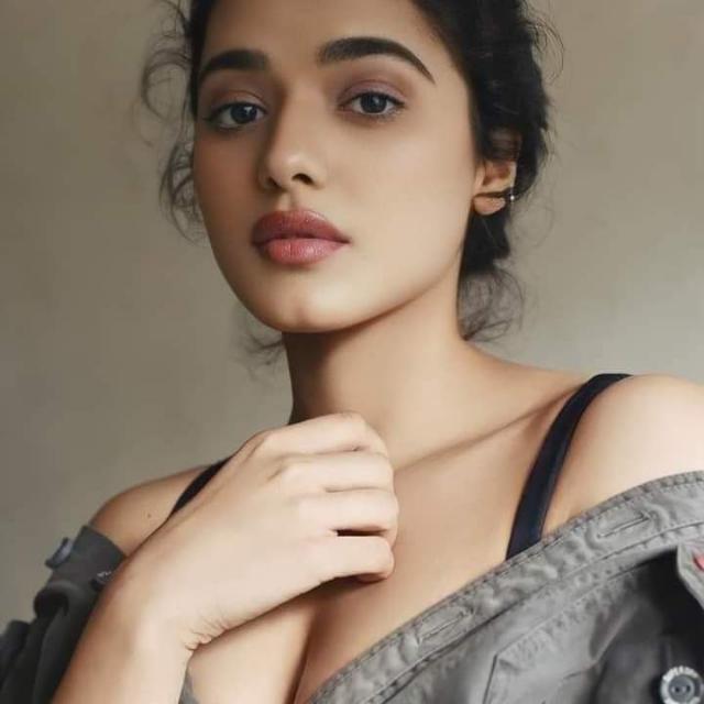 🍒🍑 සුදු නංගි 🍑🍒