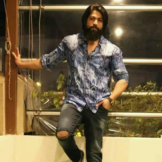 ???ROYAL KING YASH ...BOSS???