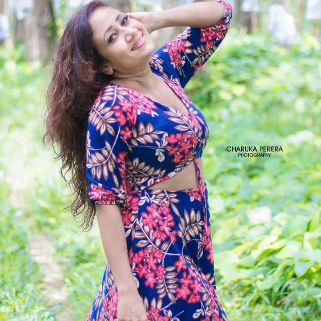 සෙස්සි ගෑනු 🤣