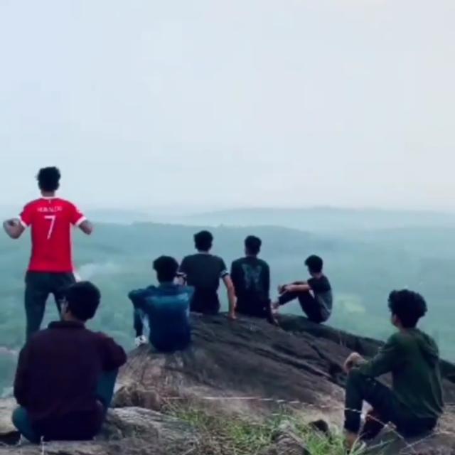 Ｆｒｉｅｎｄｓ  ｔａｌｋ