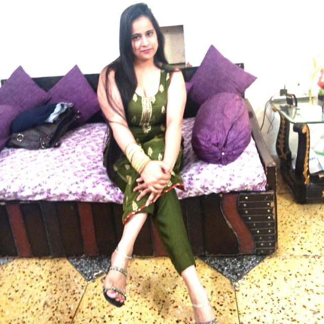 Neha paid video call