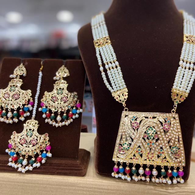 Parbaaz bag collection