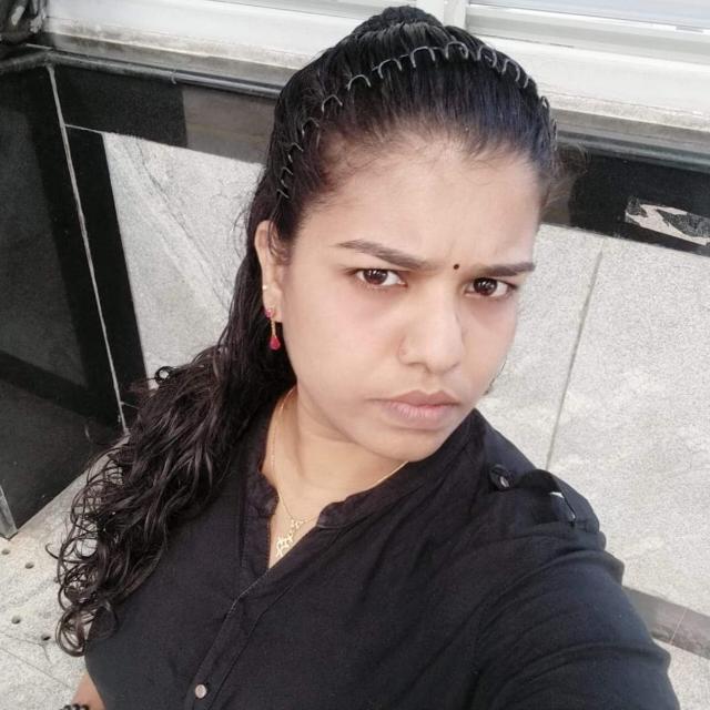 മലയാളികളുടെ മനം kavarnav