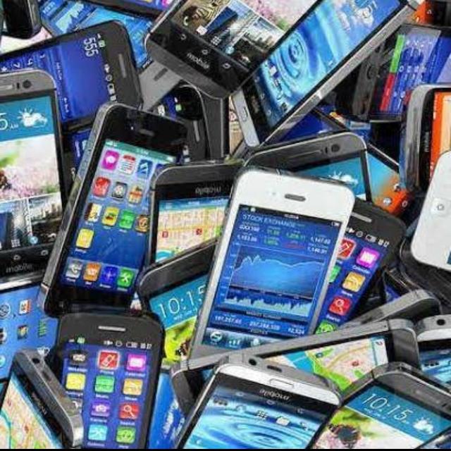 Non custom phone seller