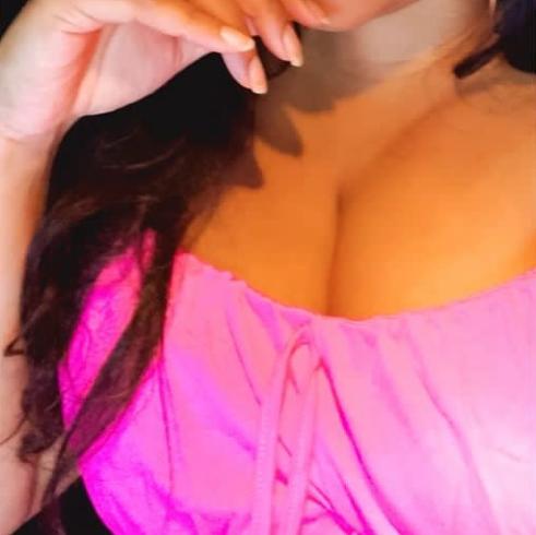 Priya Spa group live
