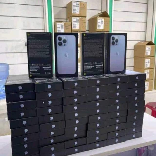 Non Custom phones seller