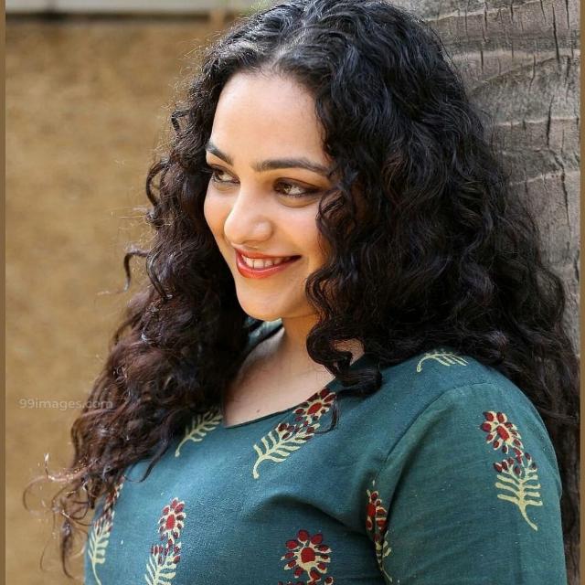 Santhiya fans
