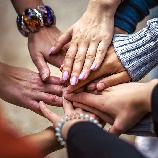Expats & Community