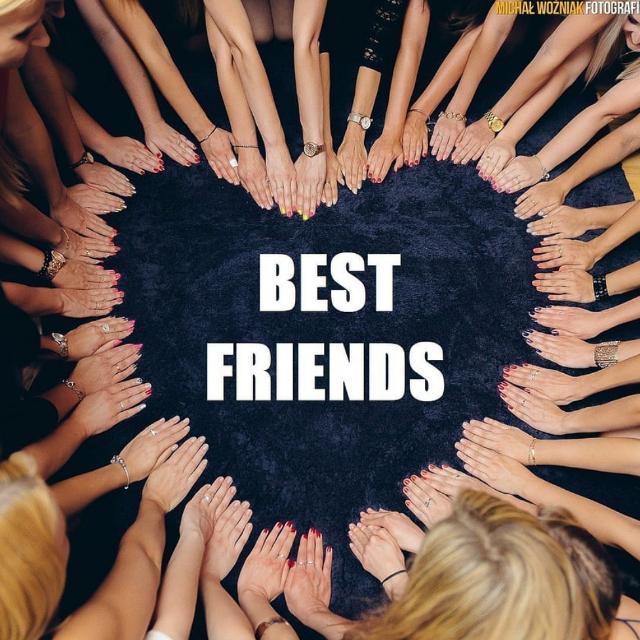 𝐛𝐞𝐬𝐭 friends 💁‍♂️