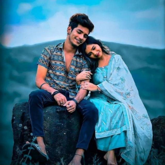 ᵃ1 ˢᵗᵃᵗᵘˢ ᶻᵒⁿᵉ ✌️