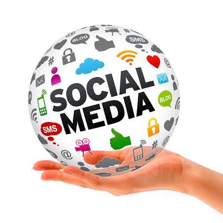 SOCiAL MEDiA SELLER 💯℅