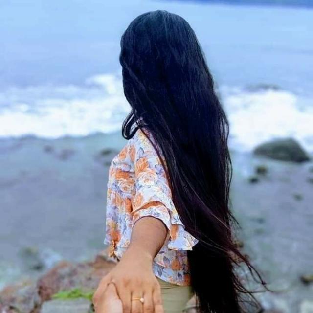 දකුණේ 💛කෙල්ලෝ 💙