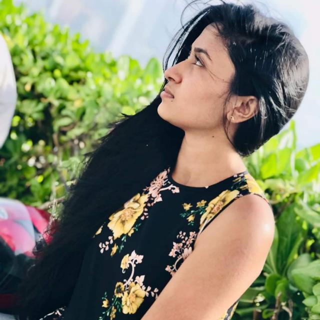 නංගි& අක්කා 