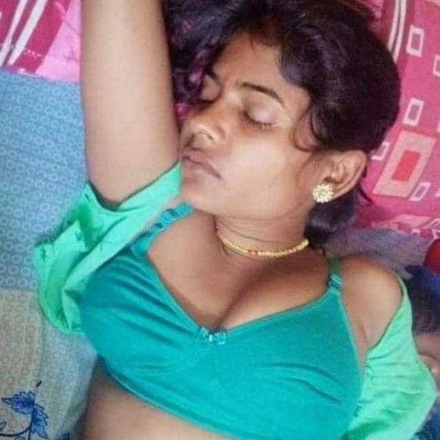 சின்ன    தேவிடியா