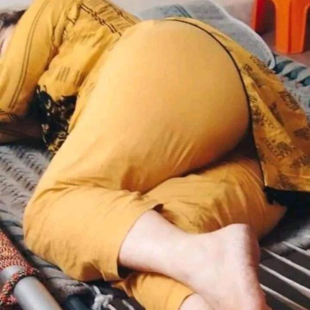 گـــــرم لڑکیـــــا.....??