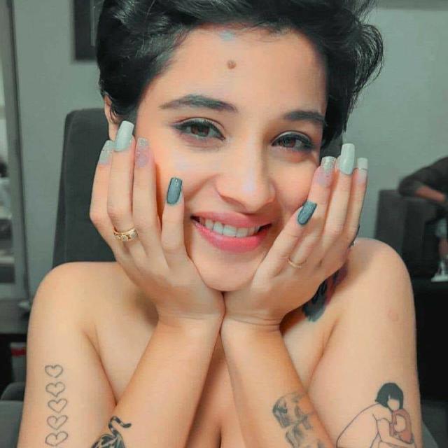 එයාගේ ලස්සන ??