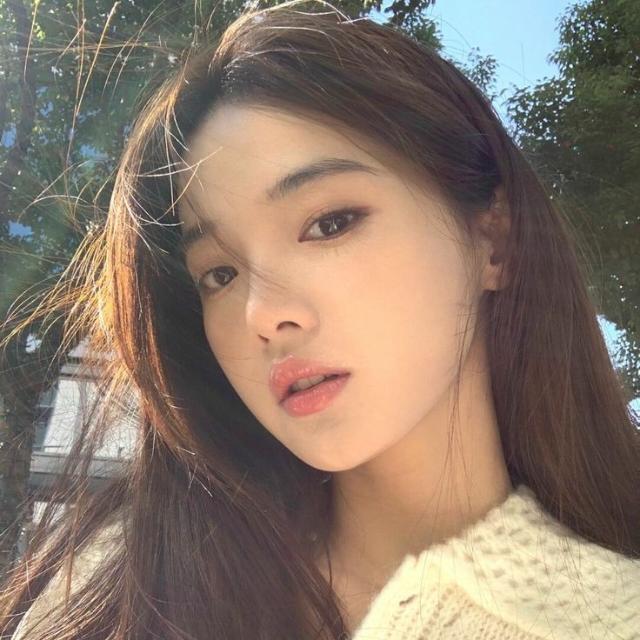 ALLSTOK CHIEE DAN KAWAN"