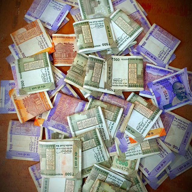 Money earning 💰💰💰