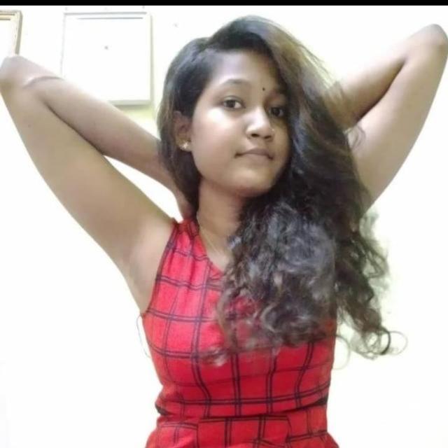 Monika paid vedio call