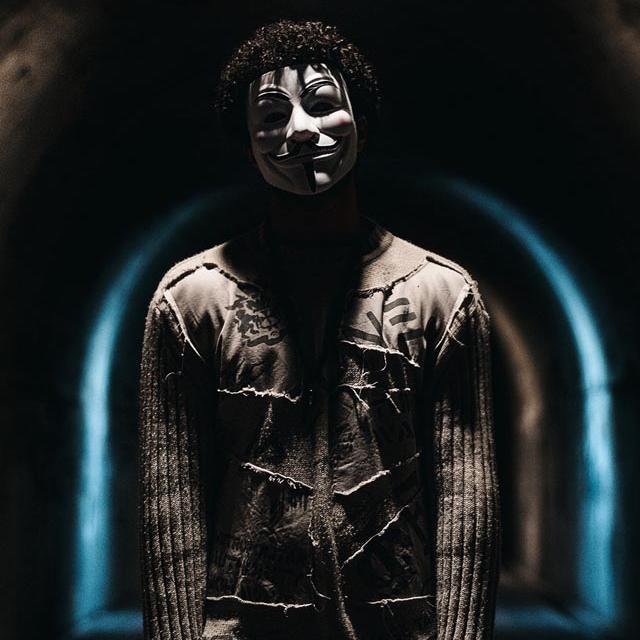 ༻Report WhatsApp num band ?༺