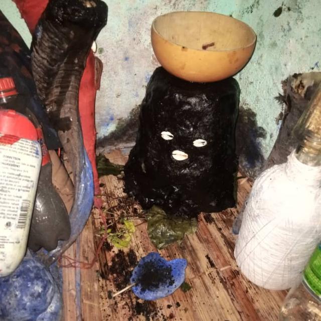 +22960434498 je suis un grand guérisseur traditionnel du Benin je suis disponible pour aider tout le