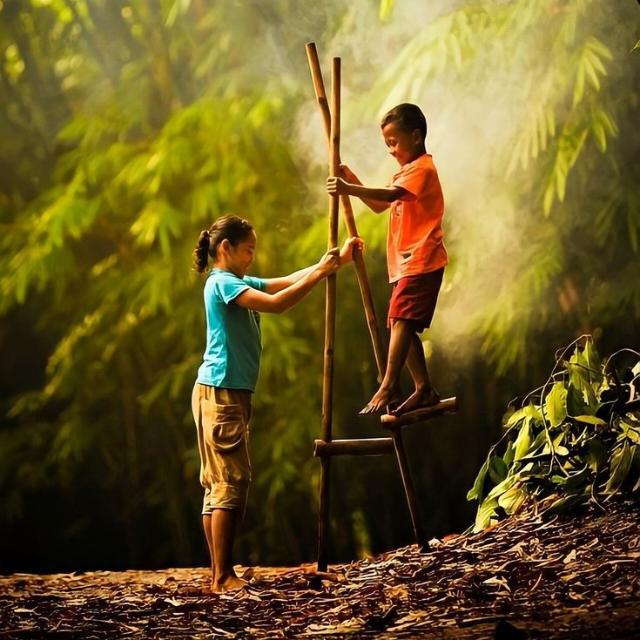 ALONE BEATS SONG GROUP ??