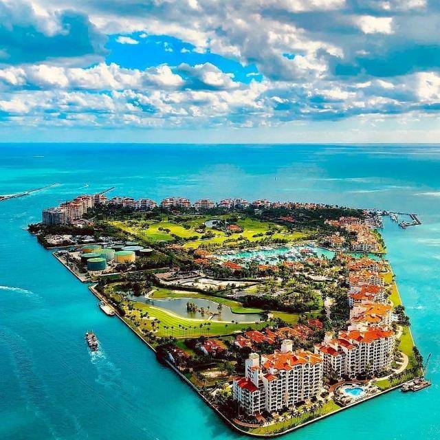 Only Couple. Wife exchang