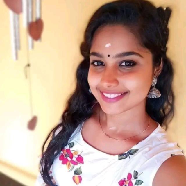 தமிழ் பெண்?