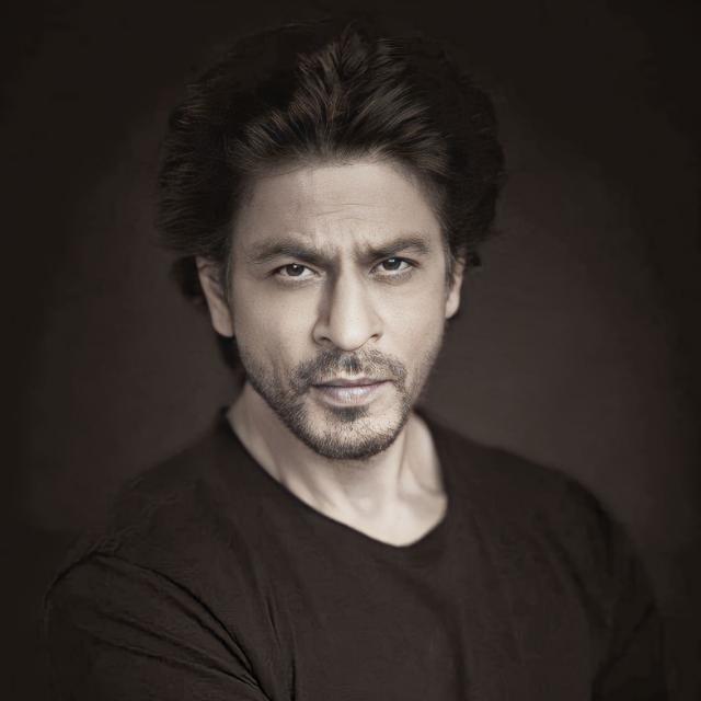 (S) SHAH (R) RUKH (K) KHAN FANS