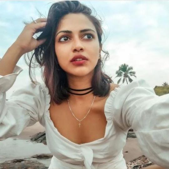 തുണ്ട് കൊണ്ടൊരു മായാലജലം