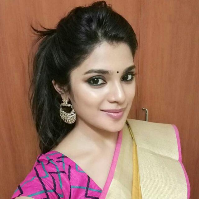 Athmika fans 