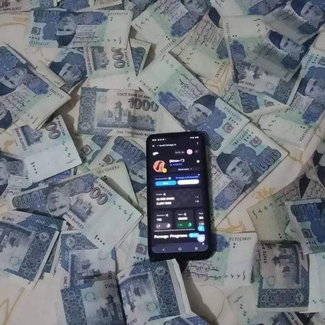 ڈالرز کمائیں ? گھر بیٹھ کر ?‍?